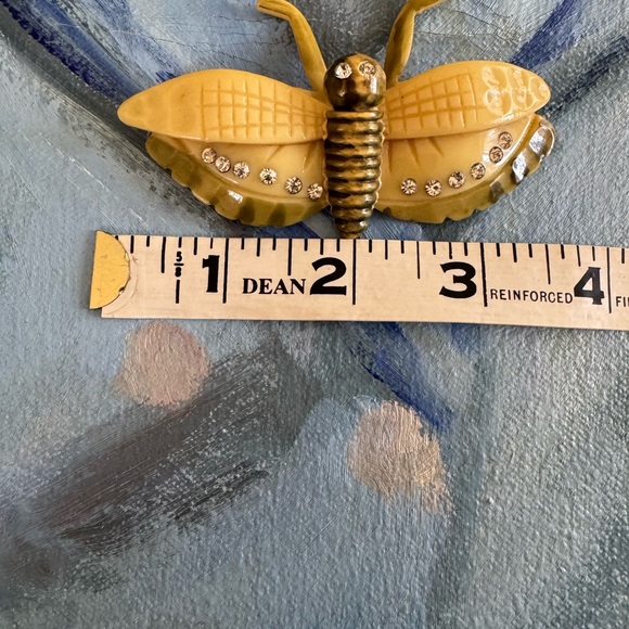 True vintage BAKELITE & Rhinestone Mothra Brooch, large, estate jewelry - Picture 7 of 7